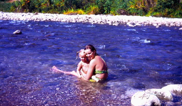 1008a Jen &amp; Bev in stream