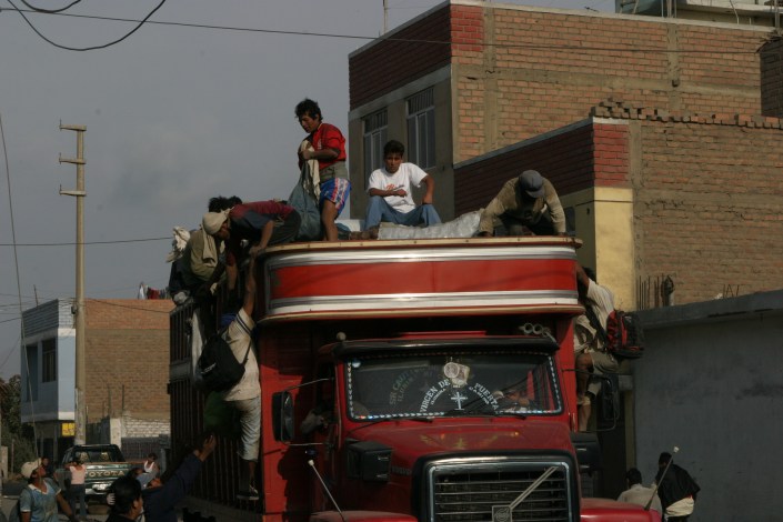 1208b p bus in trujillo